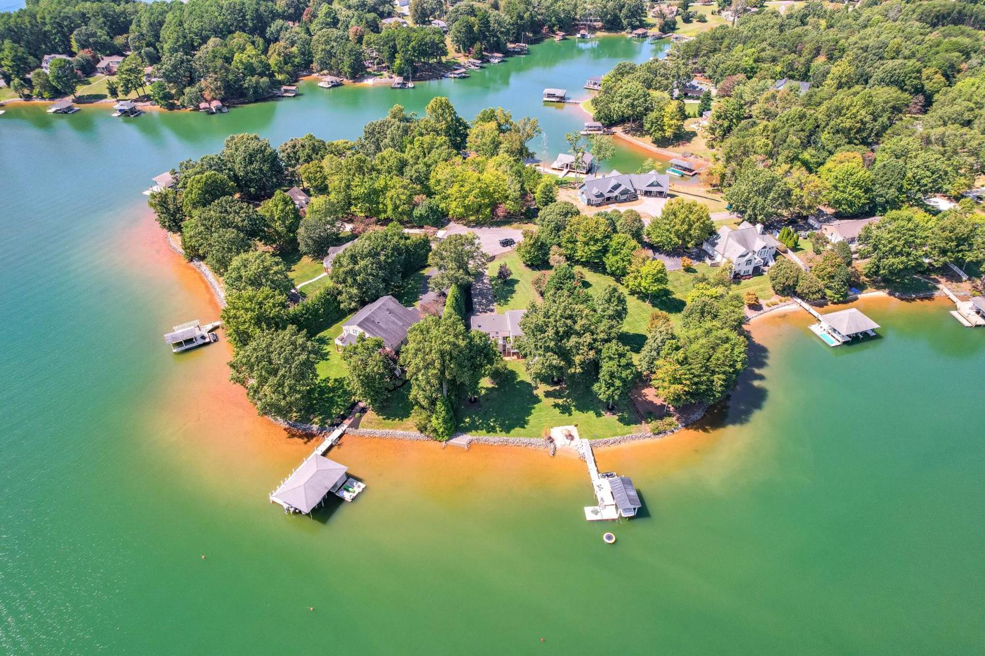 Smith Mountain Lake Retreat With Private Beach! Huddleston Екстериор снимка