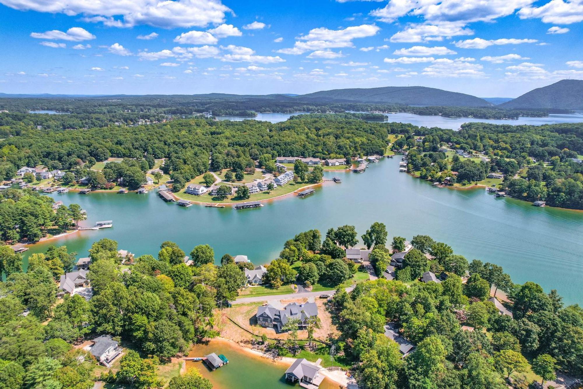Smith Mountain Lake Retreat With Private Beach! Huddleston Екстериор снимка
